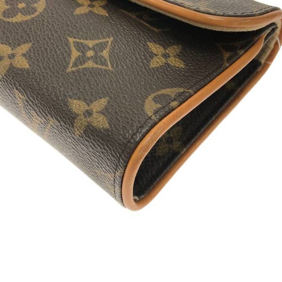 LOUIS VUITTON Florentine Clutch Bag - Picture 8 of 12